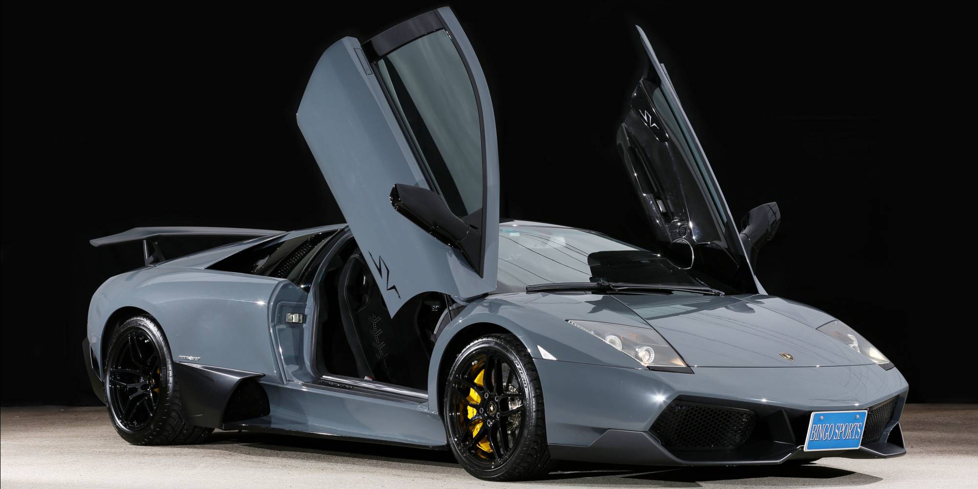 2010年式 ランボルギーニ ムルシエラゴ LP670-4 SV|ビンゴスポーツ 