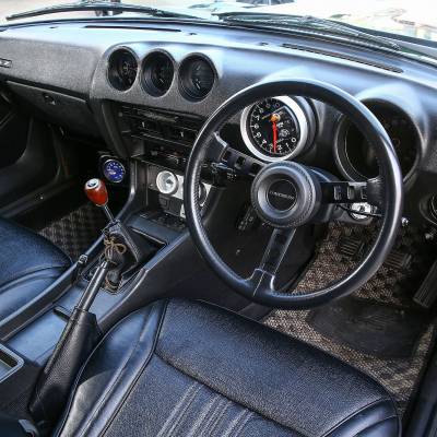 日産フェアレディZ純正ステアリング　S30型　1974年式 日産フェアレディZ純正ステアリング S30型 1974年式 - メルカリ
