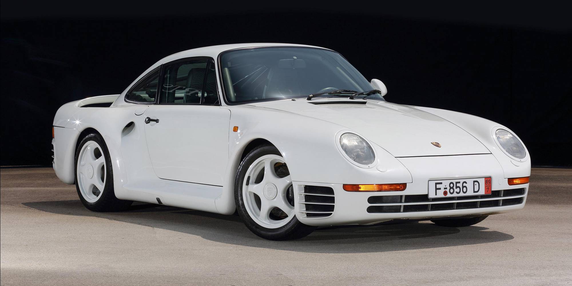ポルシェ911 31年のすべて　カレラ　959 内装　エンジン　カタログ　レース ポルシェ911 31年のすべて カレラ 959 内装 エンジン カタログ